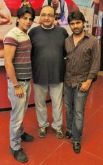 Amaan Khan, Vivevk Vaswani and Shawn Arranha at Ektanand Pictures LIFE IS GOOD trailer launch in Cinemax, Mumbai on 5th JUly 2012.jpg